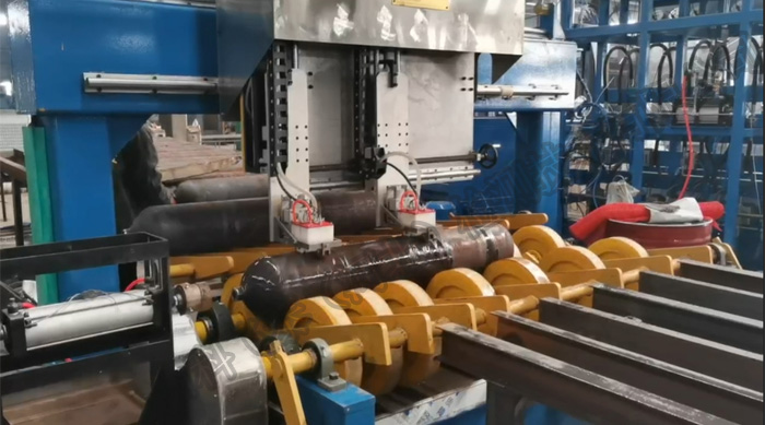 無縫鋼瓶超聲波測(cè)厚探傷檢測(cè)設(shè)備